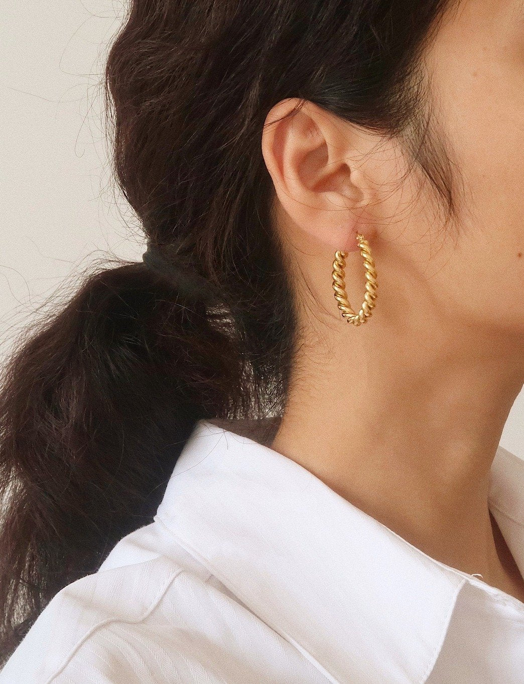 CAPRI HOOP EARRINGS