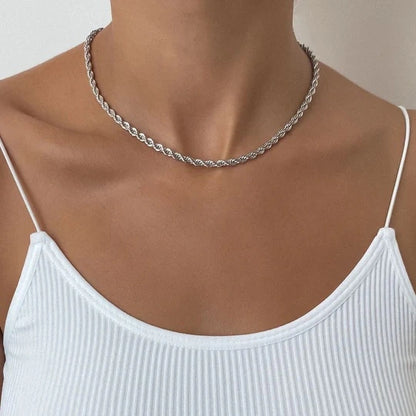 CAPRI SILVER NECKLACE